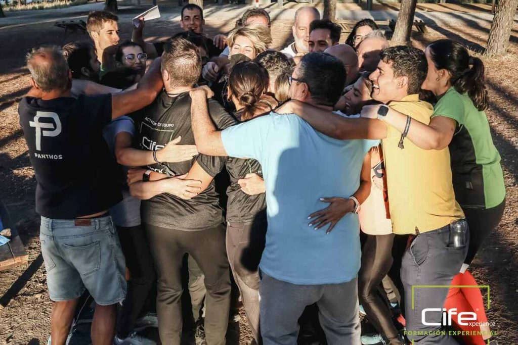 Formación Experiencial para el Alto Rendimiento Profesional (Team Building)